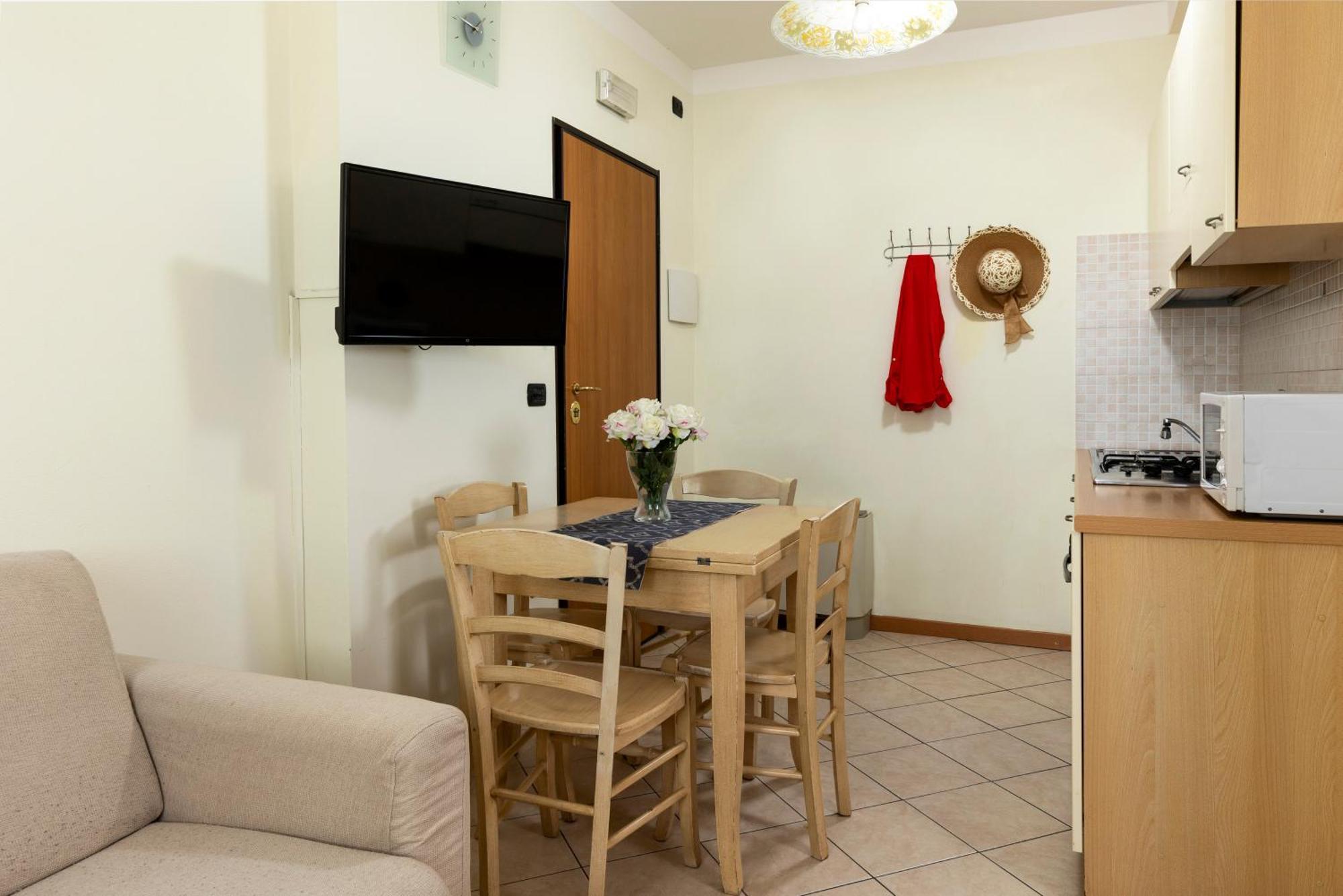 Residence Tre Trilo&Suites Римини Экстерьер фото