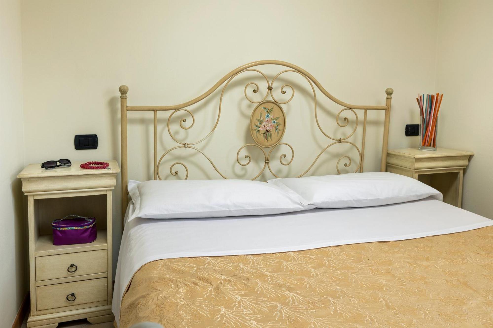 Residence Tre Trilo&Suites Римини Экстерьер фото