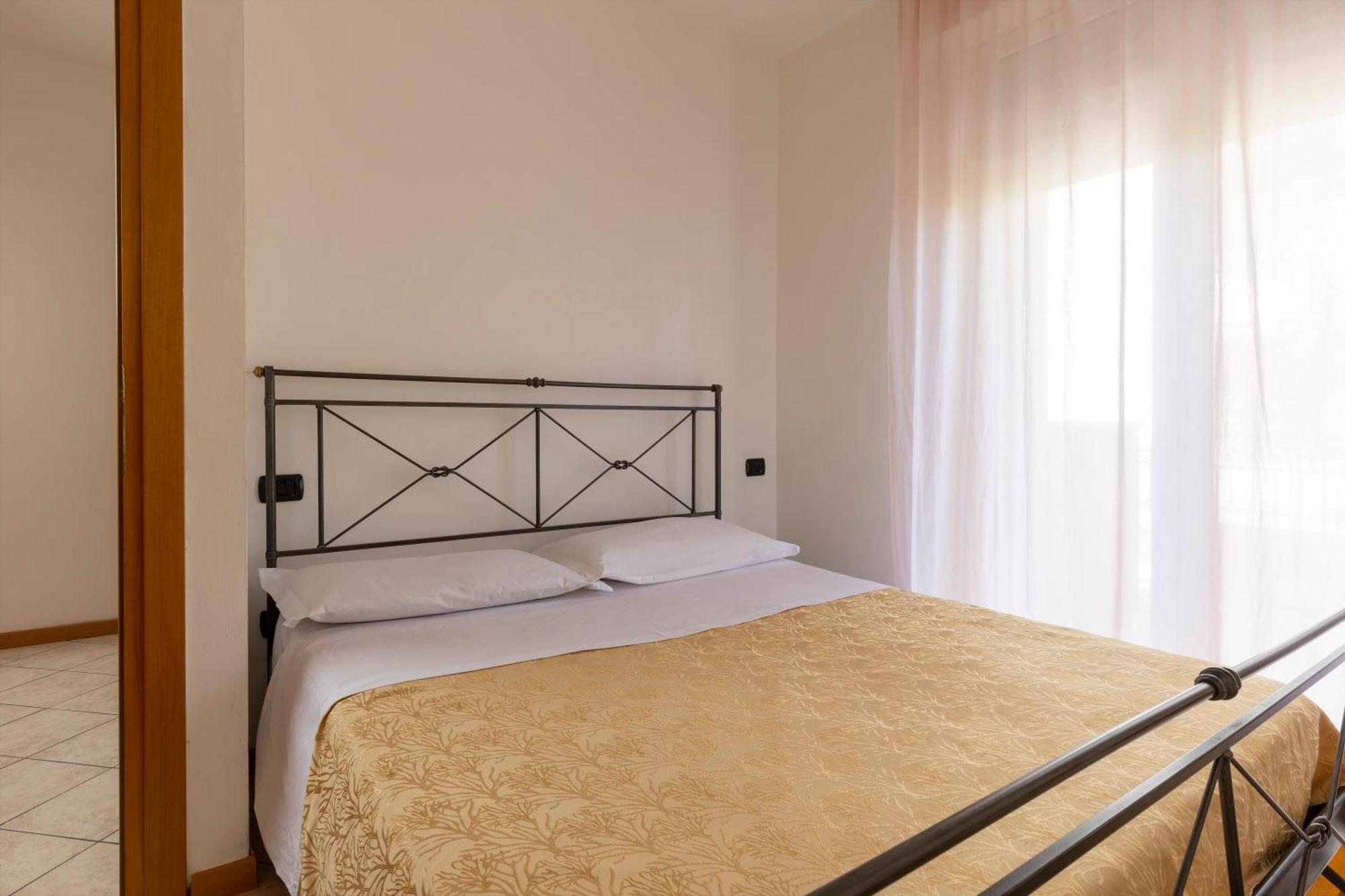 Residence Tre Trilo&Suites Римини Экстерьер фото
