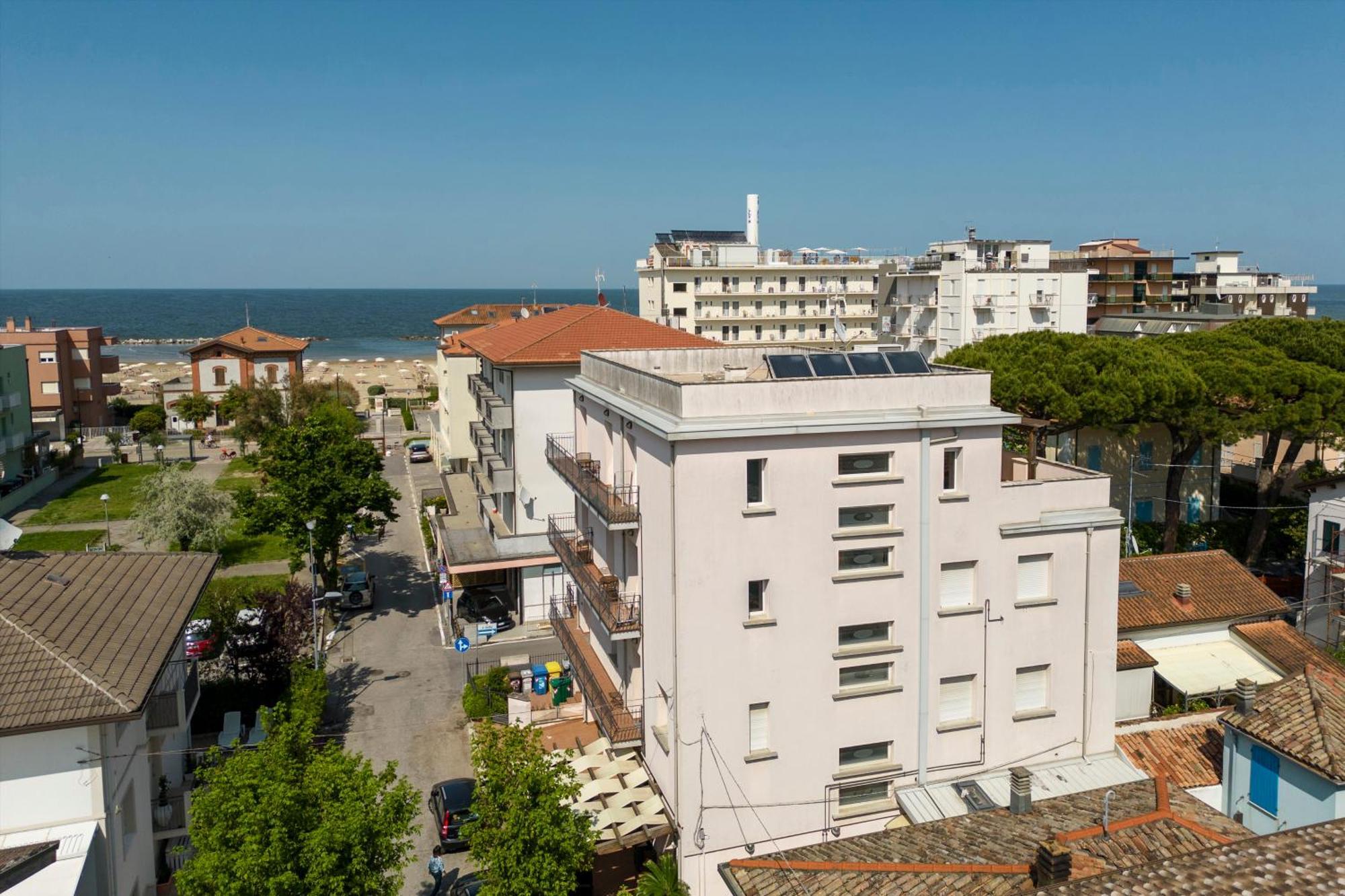 Residence Tre Trilo&Suites Римини Экстерьер фото