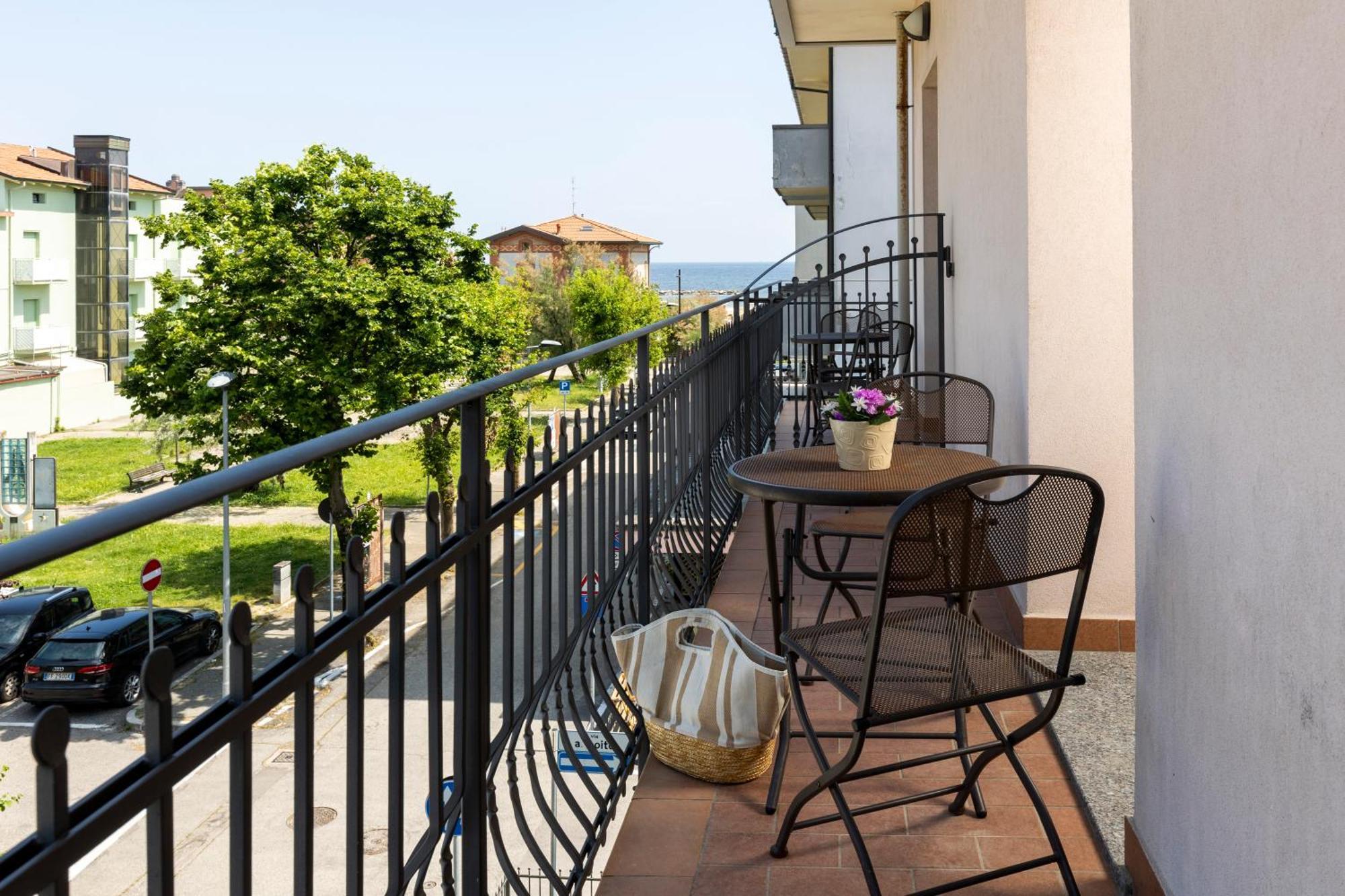 Residence Tre Trilo&Suites Римини Экстерьер фото