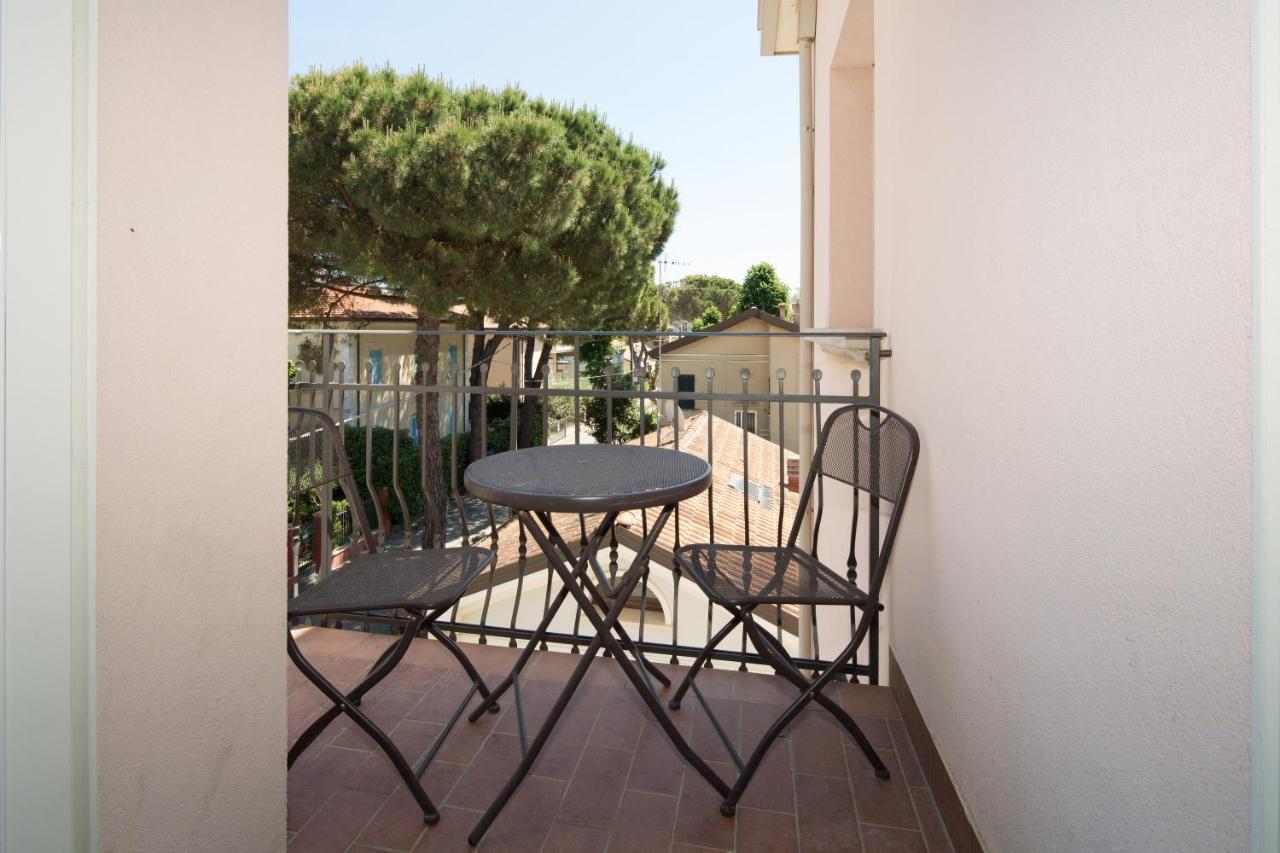 Residence Tre Trilo&Suites Римини Экстерьер фото